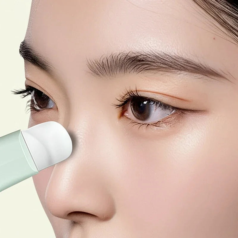 Portable Blackhead Spatula Pore Cleaner Exfoliator Tool