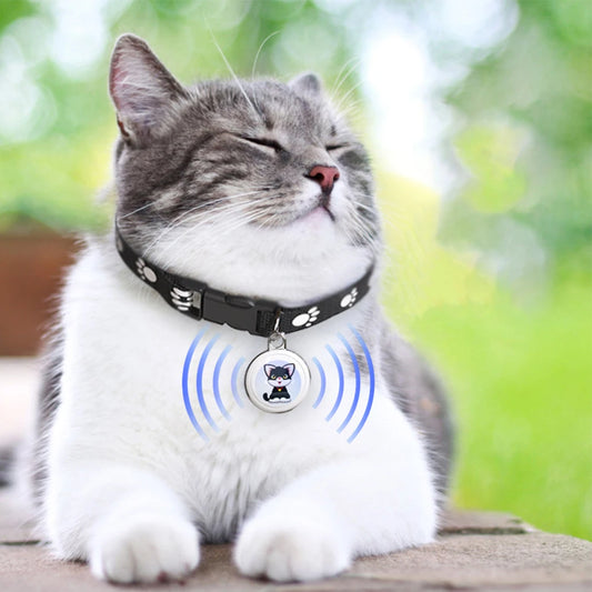 Pet Anti-Lost GPS Tracker Bluetooth Compatible Waterproof Smart Activity Tracker for Dogs Cats Kids Pets Keychain Wallet and Luggage