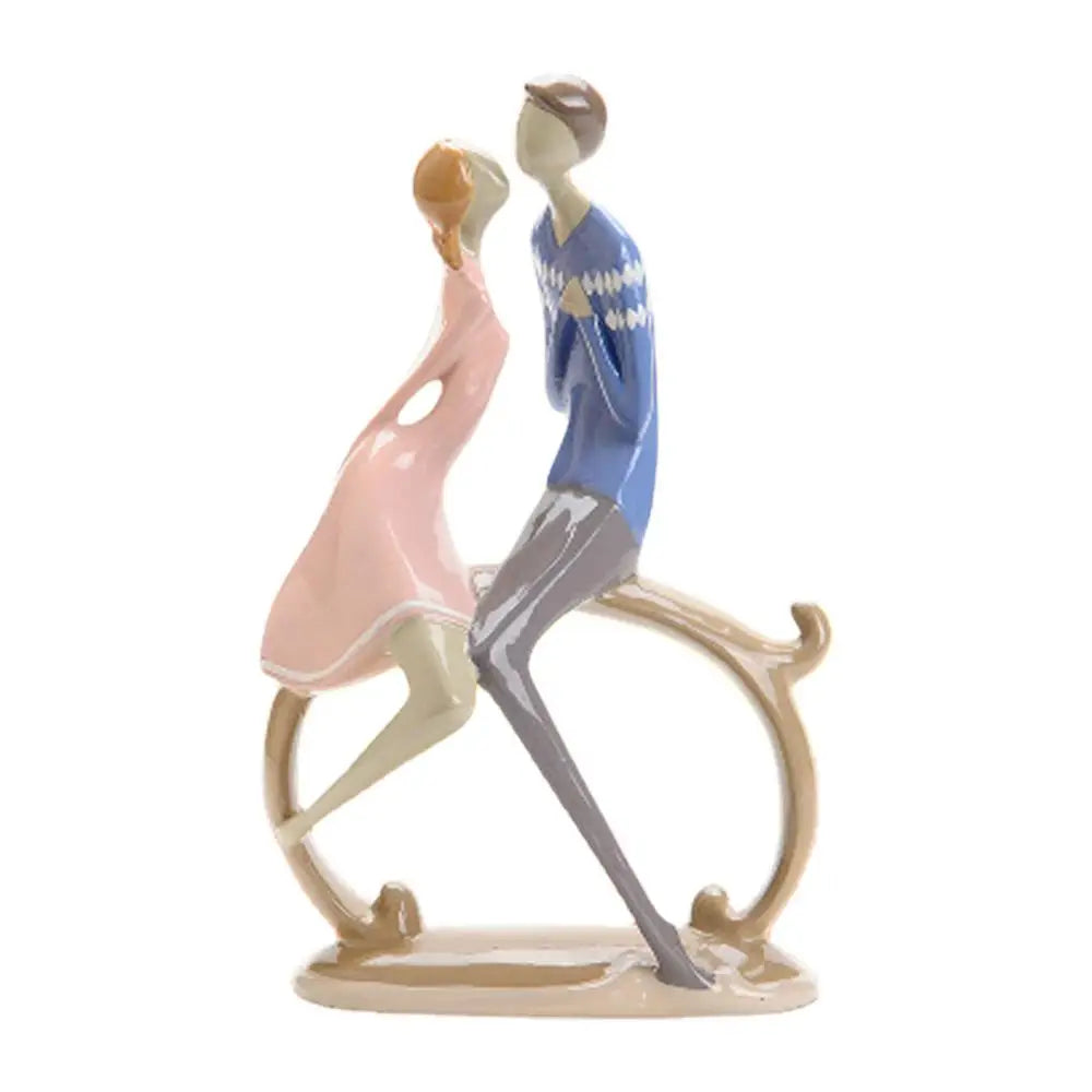 Couple Sculptures Home Decor Wedding Ornament Lovers Statue Romantic Couple Sculpture Collectible Figurines Resin Craft
